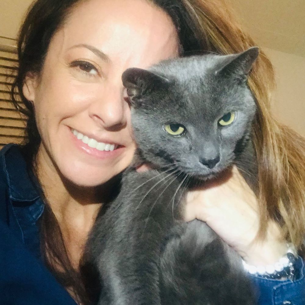 Meet your Posher, Claudia